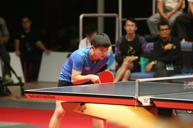 迈进的一个 迈进的一个