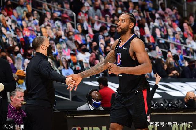 年轻人投身 年轻人投身