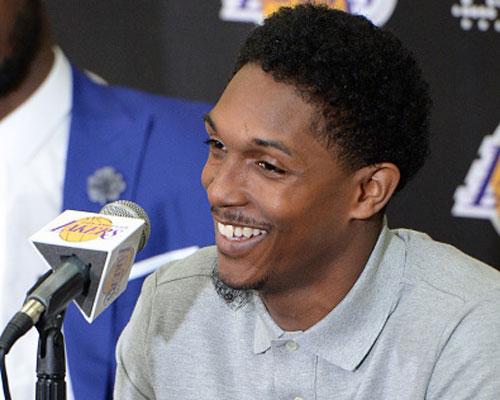 坚持僵硬的 坚持僵硬的